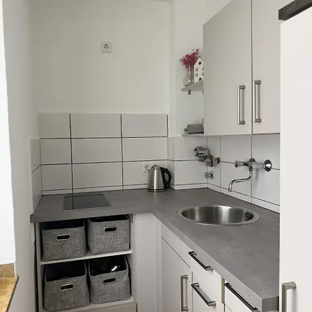 Modern 2-room Near Messe Duesseldorf, Airport & Centre *