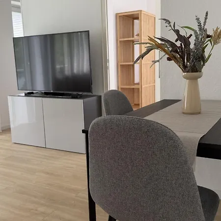 Modern 2-room Near Messe Duesseldorf, Airport & Centre